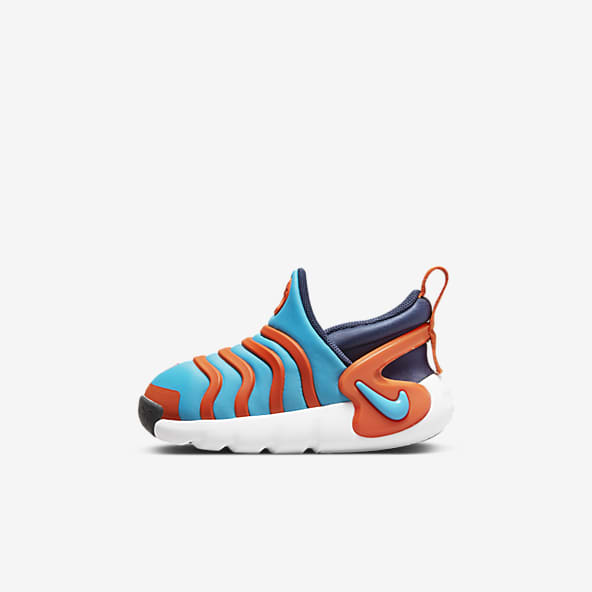 Boys nike slip on store